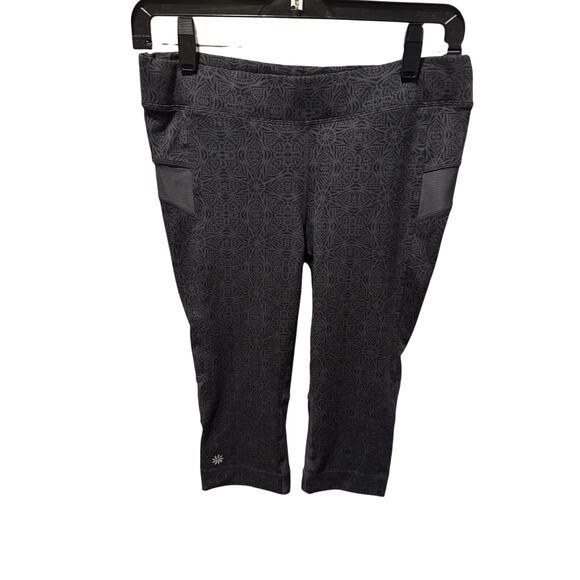 Athleta Women’s Capri Leggings – Black Patterned – Size Small - Picture 1 of 6